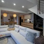 Katerina-stylish 4 Bedroom With Sea View Vilă