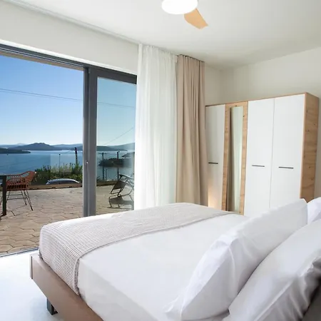 Willa Katerina-stylish 4 Bedroom With Sea View